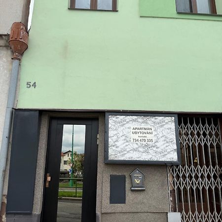 Apartman V Rodinnem Dome Jaroměř Zewnętrze zdjęcie