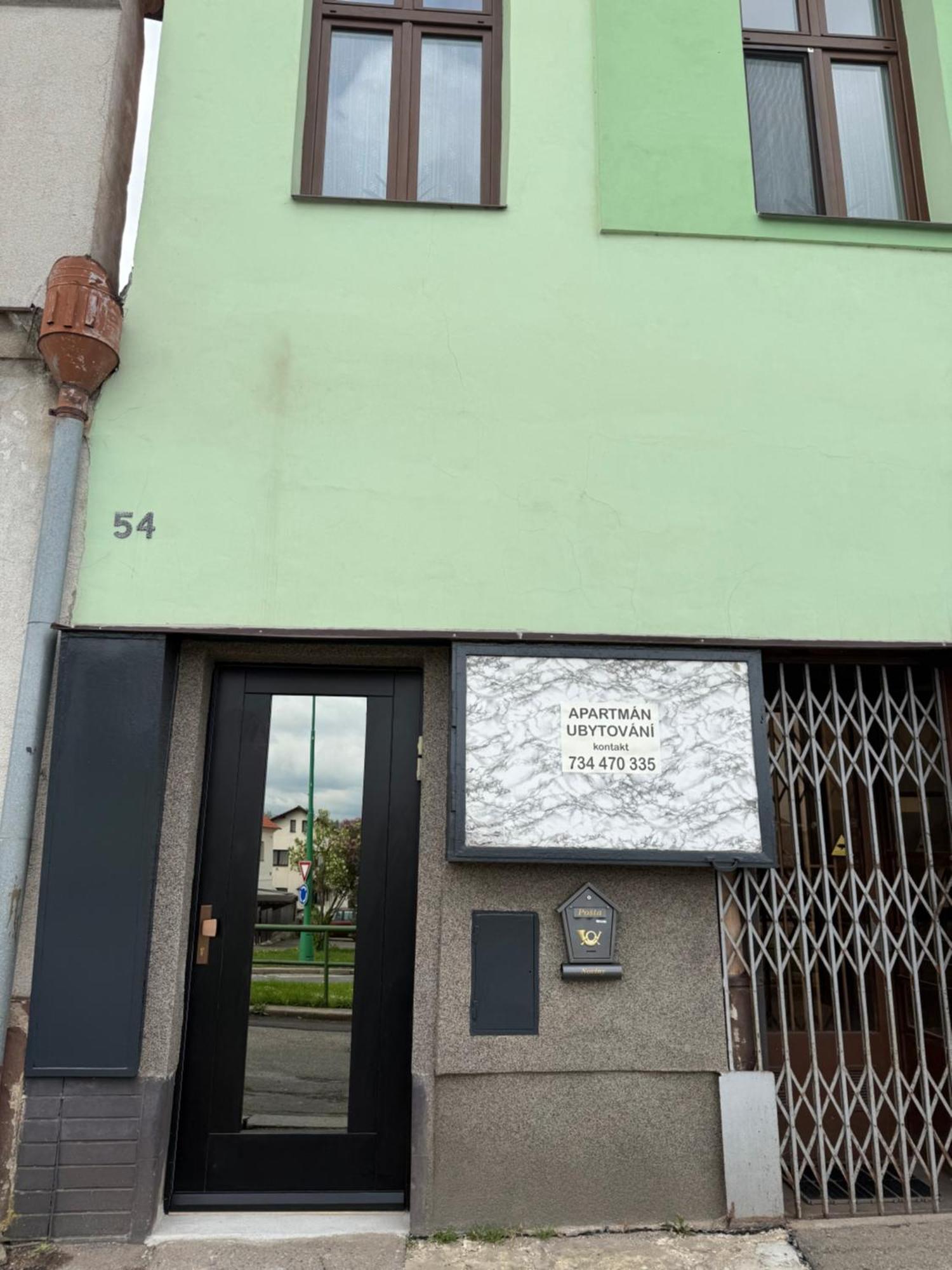 Apartman V Rodinnem Dome Jaroměř Zewnętrze zdjęcie